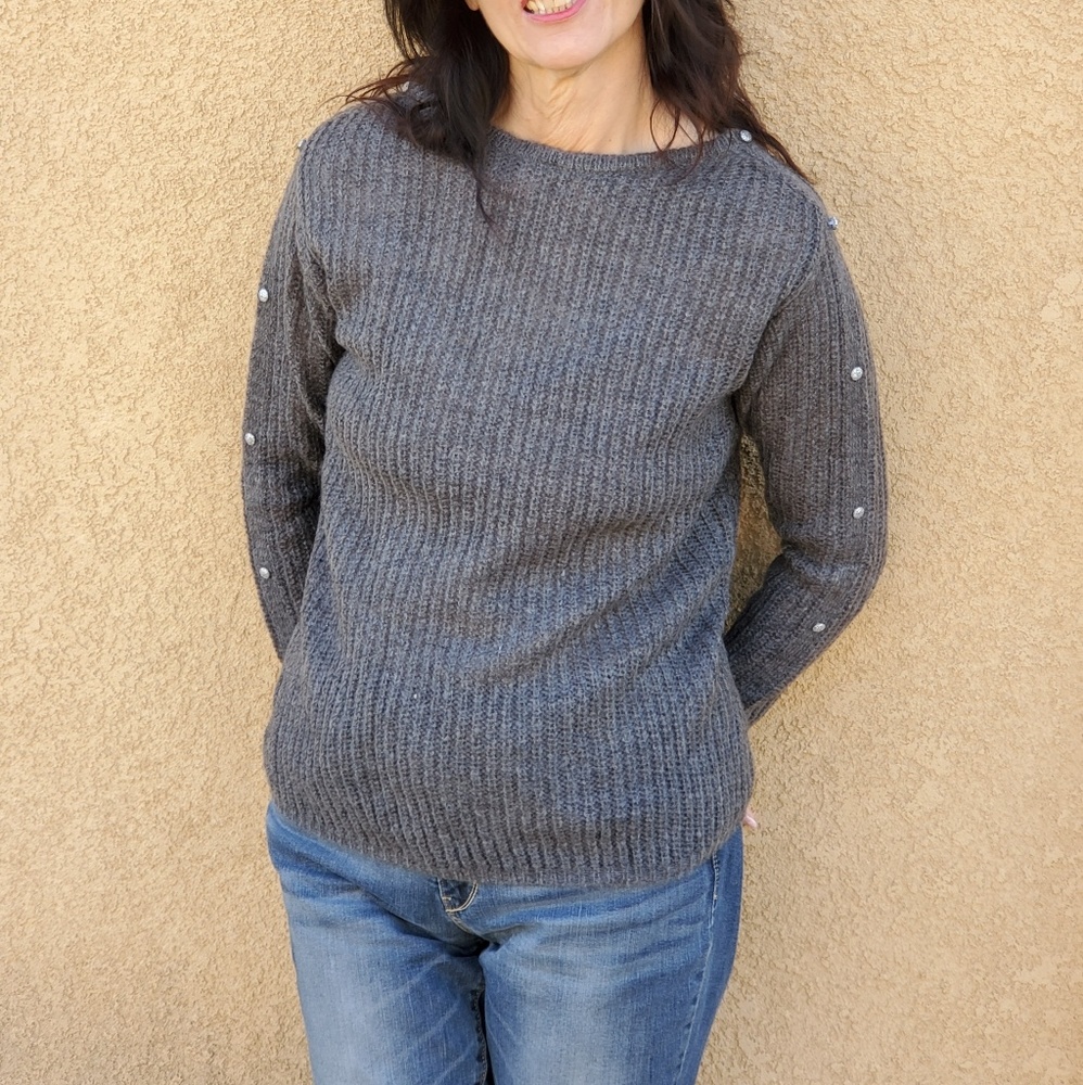 Gray knit boat neck lightweight sweater brushed silver button detail sm/med - Picture 3 of 6